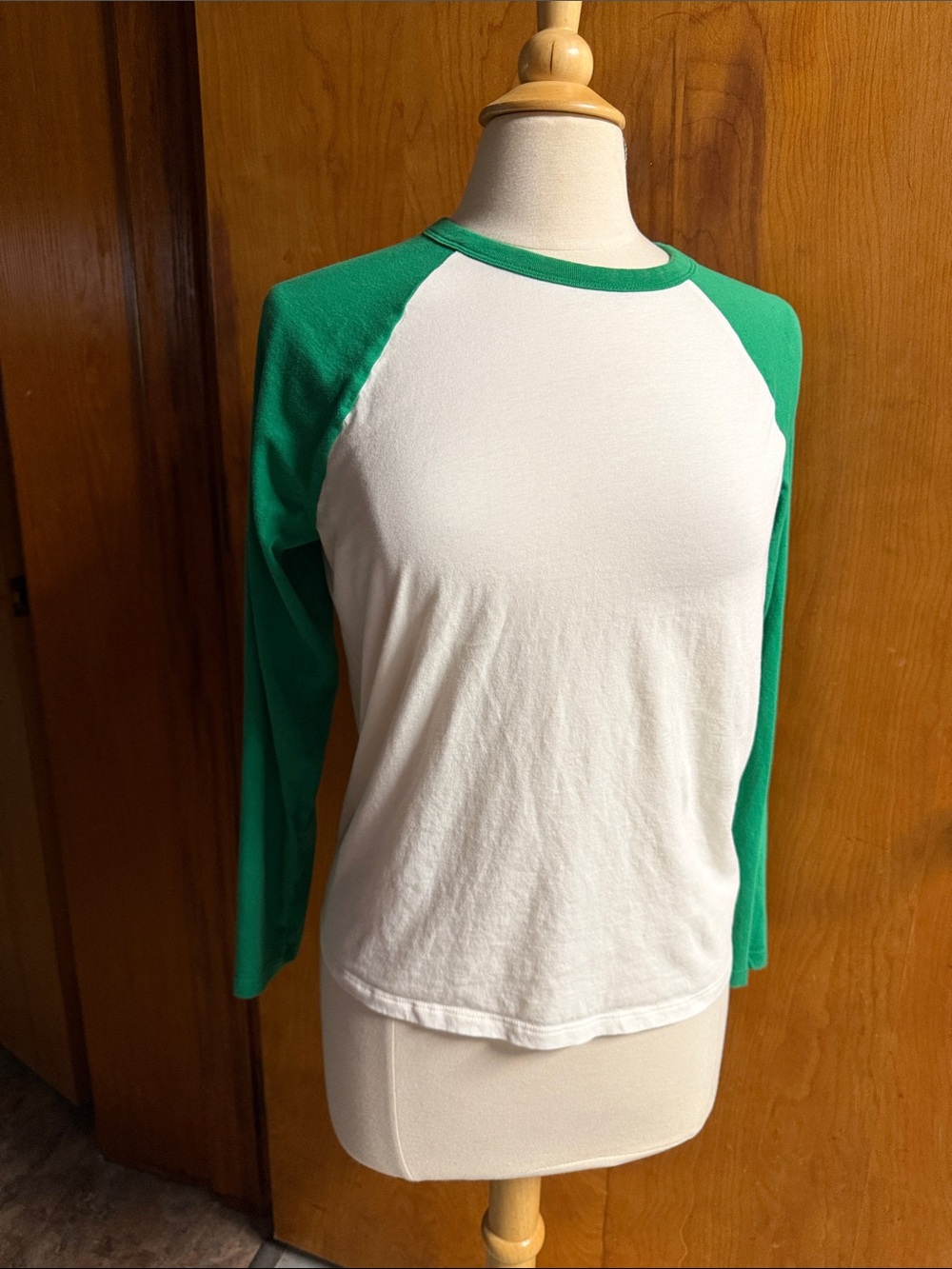 Old Navy White & Green Long-Sleeve baseball Raglan Tee